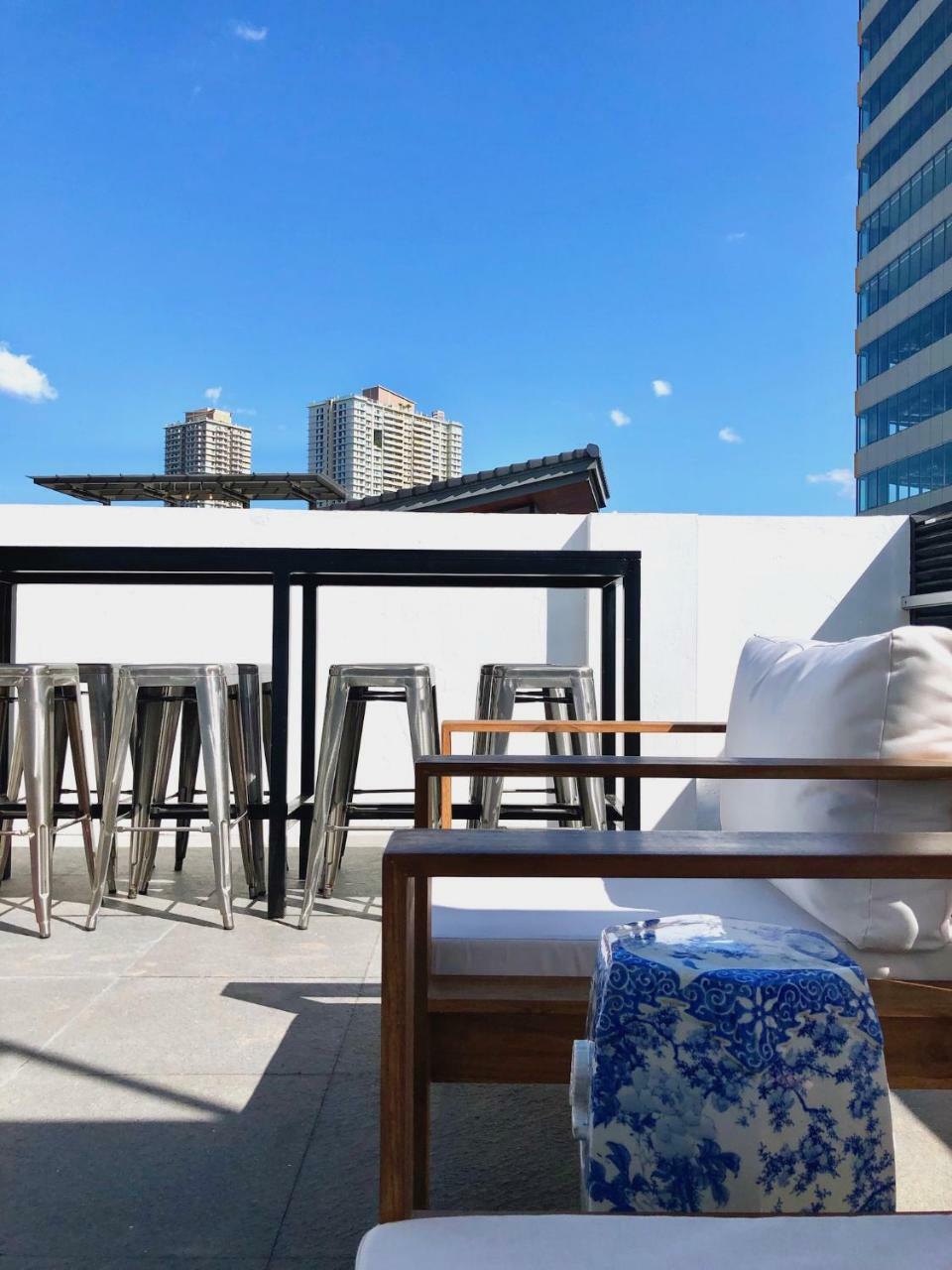 Gomez House Hotel Makati City Exterior photo